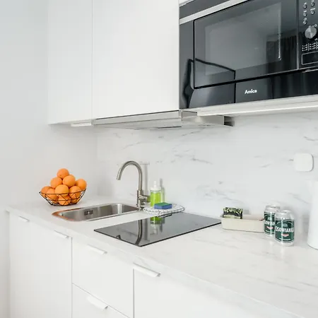 Capital Comfort Apartment *